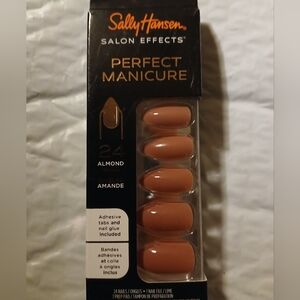 Sally Hansen Almond Perfect Manicure